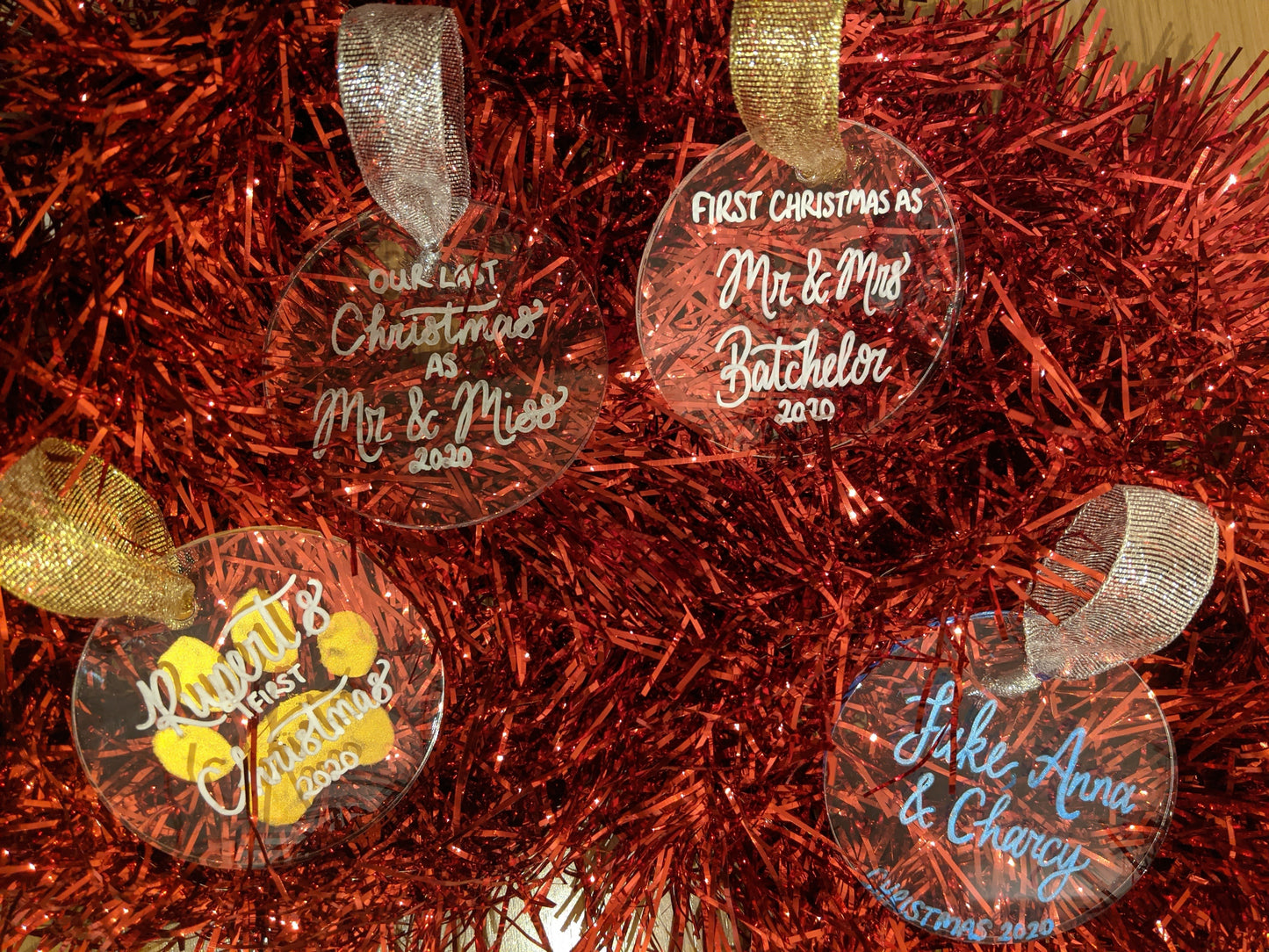 Acrylic bauble