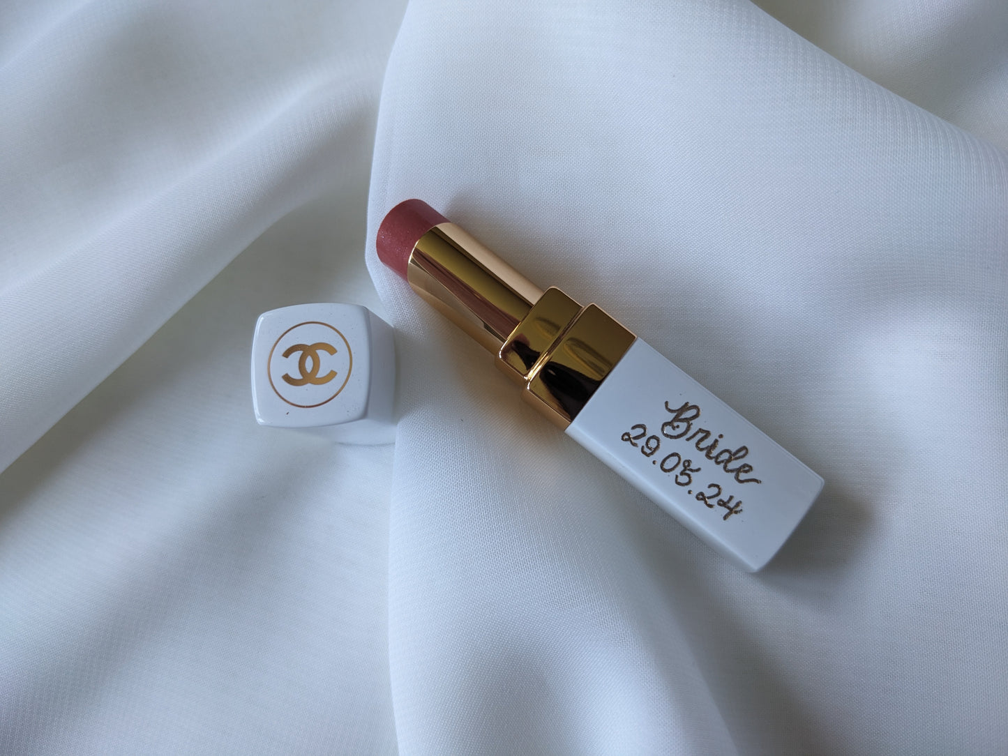 Lipstick engraving