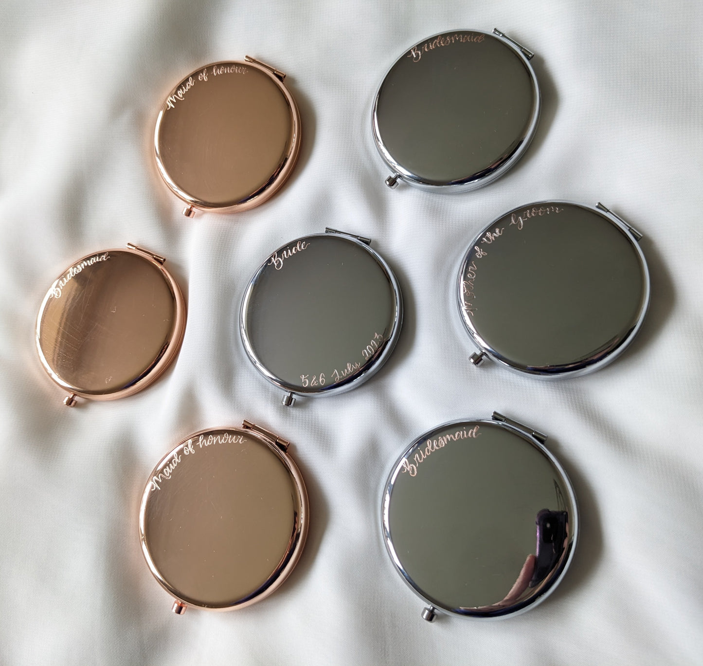 Engraved compact mirror