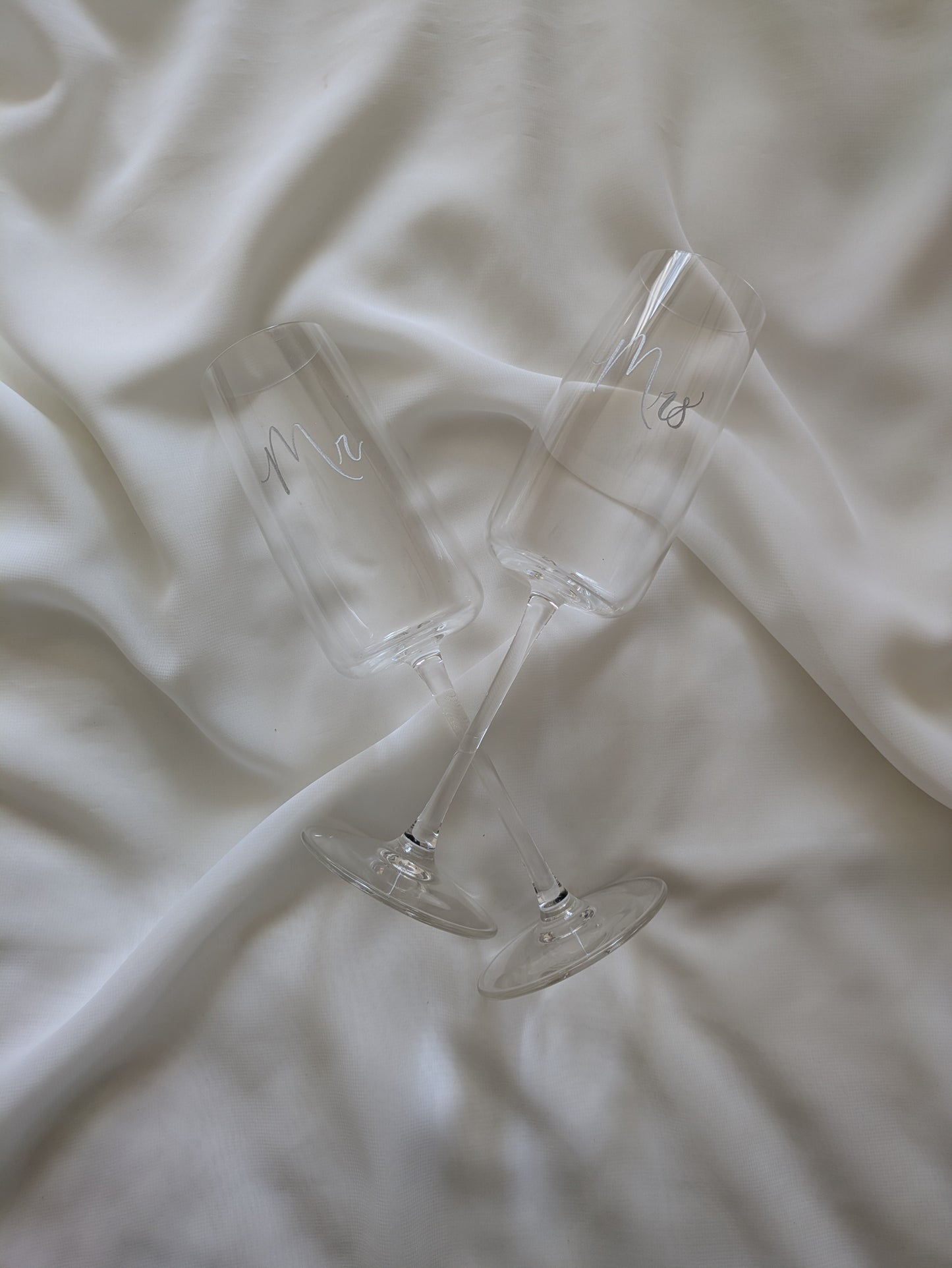 Offer - Mr & Mrs Champagne engraved glasses