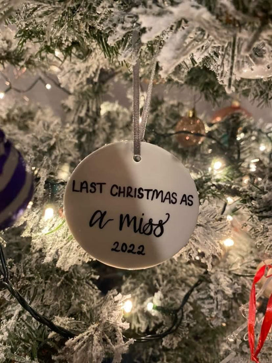 Handwritten ceramic bauble