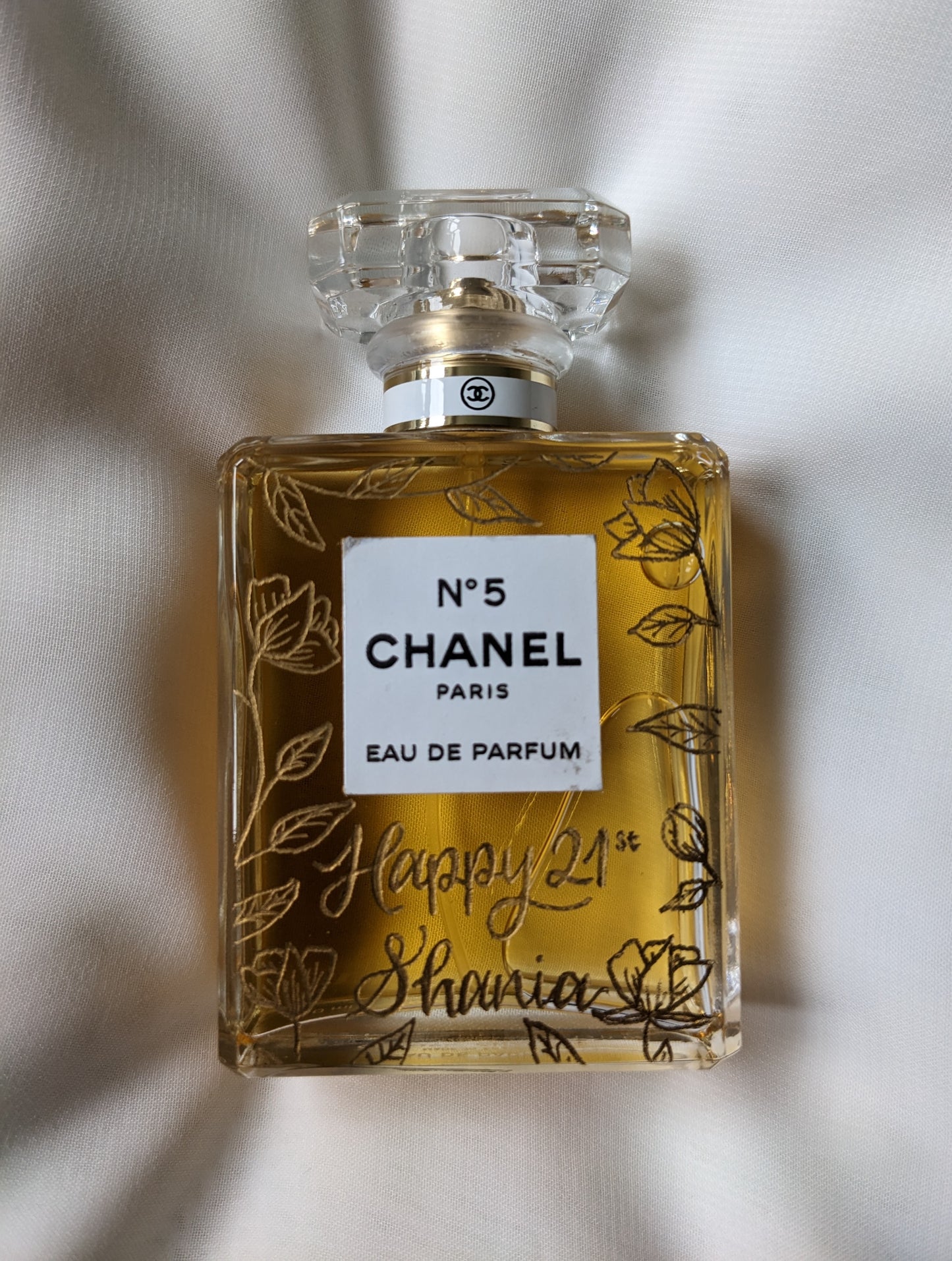 Perfume engraving