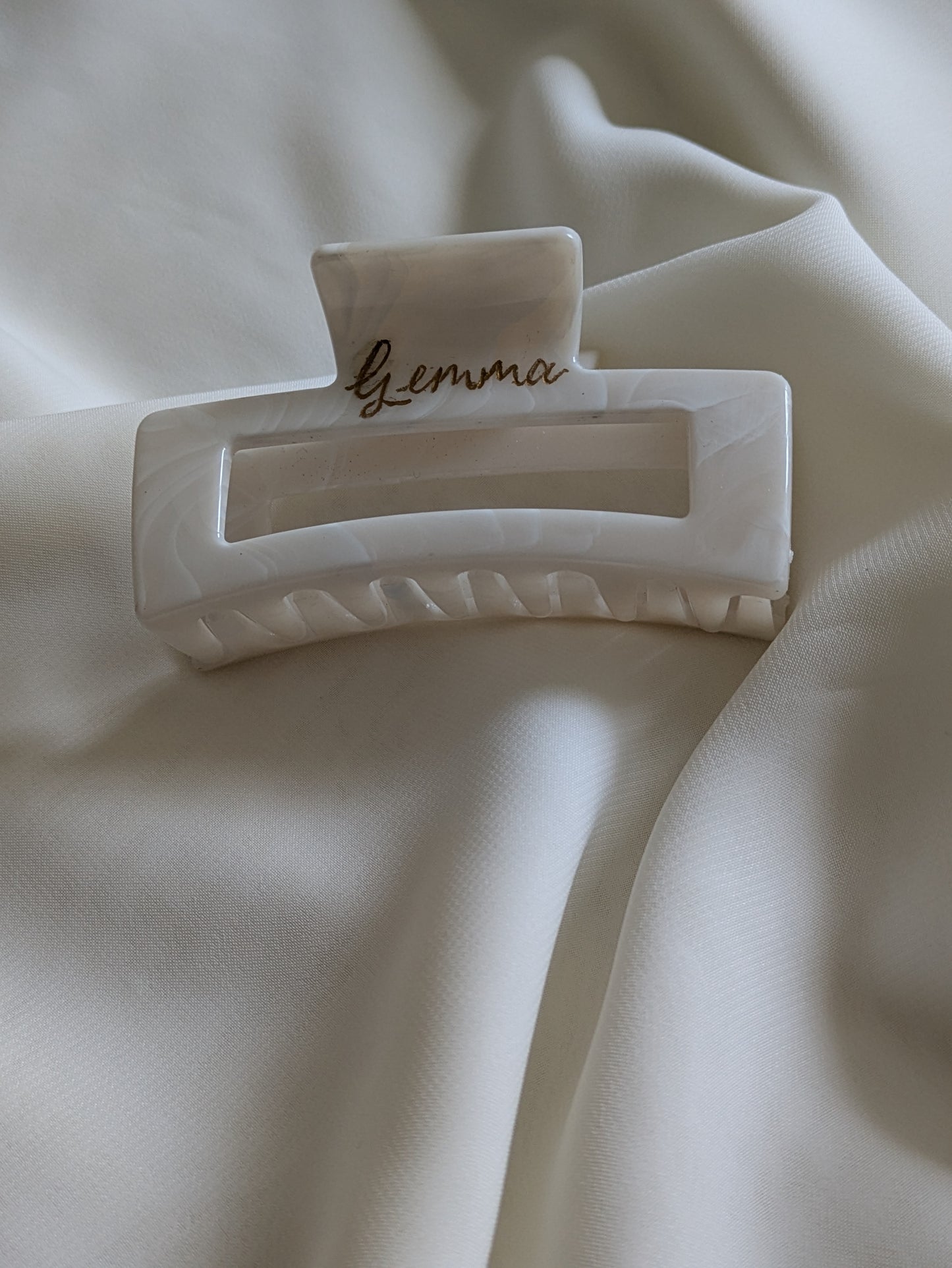 Engraved hair accessories